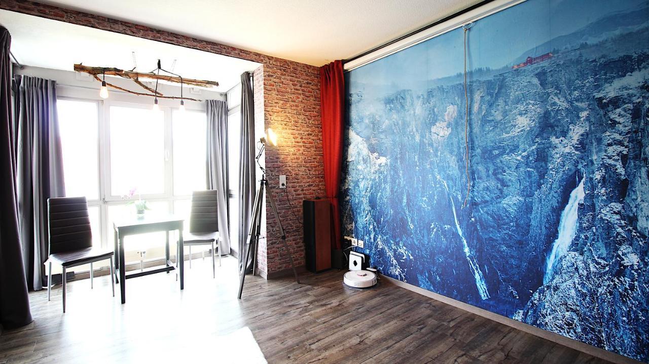 Home Cinema, Parking Space Вюрцбург Экстерьер фото